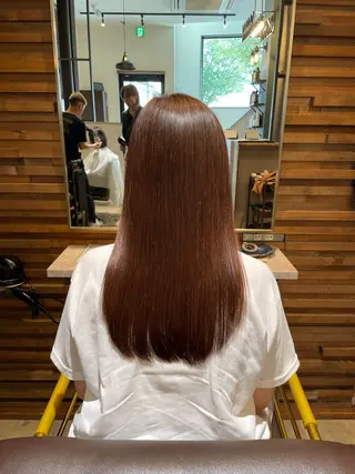 ロング CAROS　atelier所属・安倍 辰哉のヘアスタイル