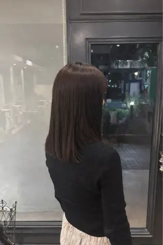 ミディアム ボブ/レイヤー/ 梅田/天野川奈緒のヘアスタイル