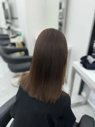 カラー 🤍Mei🤍赤み消 し透明感ツヤカラーのヘアスタイル