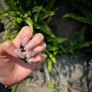 ロング Nailsalon Reoのネイルデザイン