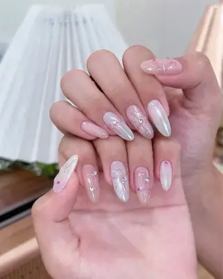 ネイル J&C Nail Salon吉祥寺所属・YU KIのネイルデザイン