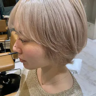 カラー ヤマダ サクラのヘアスタイル
