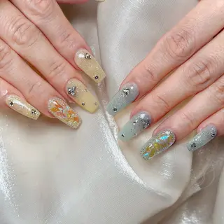 ネイル Maggie Nail🦩のネイルデザイン