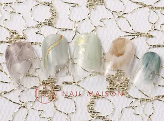 ネイル T RIRIKAのネイルデザイン