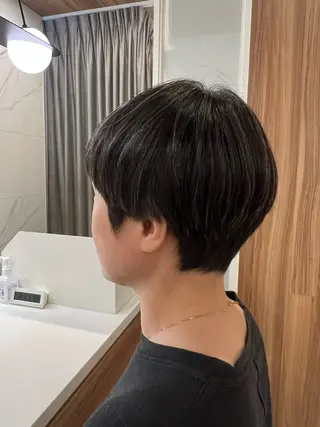 ショート 村中 逸紀のヘアスタイル