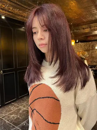 ロング レイヤー/ハッシュ/ ウルフ/透明感カラーのヘアスタイル