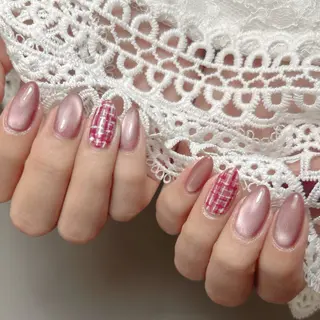 ネイル nail salon AIMer（エメ）所属・塚田 恵蓮のネイルデザイン
