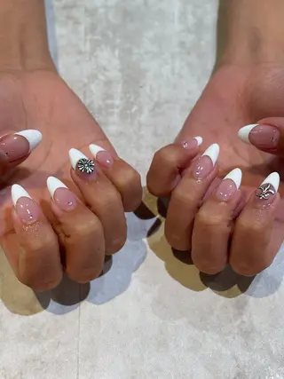 ネイル REINA .のネイルデザイン