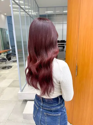 ロング カラー ひかり／ベージュ ／似合わせカットのヘアスタイル