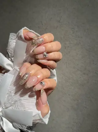 ネイル I-nailロング /ワンホン/キラキラのネイルデザイン