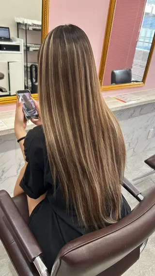 ロング PREss Yuiのヘアスタイル