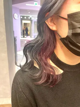 セミロング カラー オフホワイトアンドなんば所属・福西 洋斗のヘアスタイル