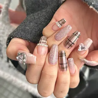 ネイル Two YUZUKIのネイルデザイン