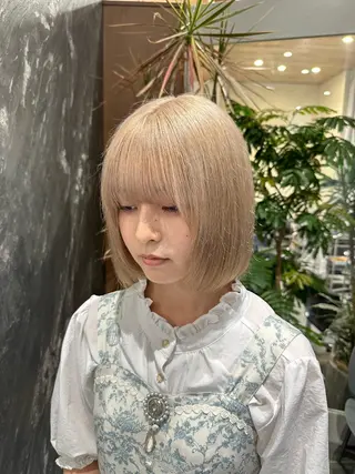 ミディアム カラー salowin原宿iori所属・💋ハイトーンデザイ ンヘア💋A'nyuのヘアスタイル