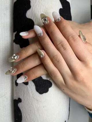 ネイル nail.salon .Reversalのネイルデザイン