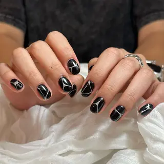 ネイル yuka🩶 渋谷.表参道Nailのネイルデザイン