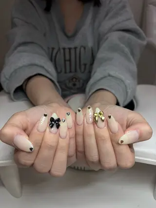 ネイル MACHÉRIE青山 🎀のネイルデザイン