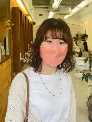 ミディアム カラー パーマ サトウ リョウのヘアスタイル