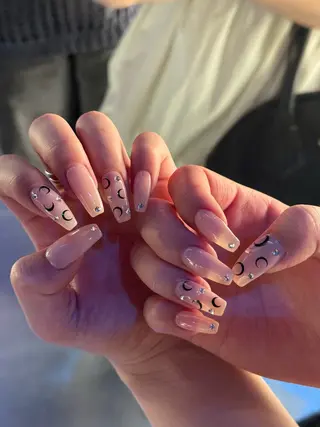 ネイル MONICA KARENのネイルデザイン