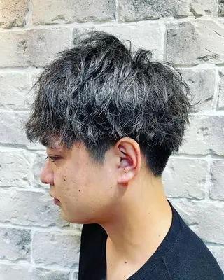 ショート ツイスパ☆越智 新一郎のヘアスタイル