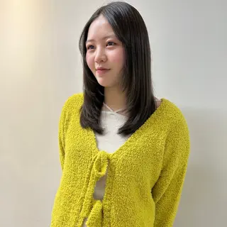 セミロング カラー はちすか るかのヘアスタイル