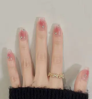 ネイル 石井 百合のネイルデザイン