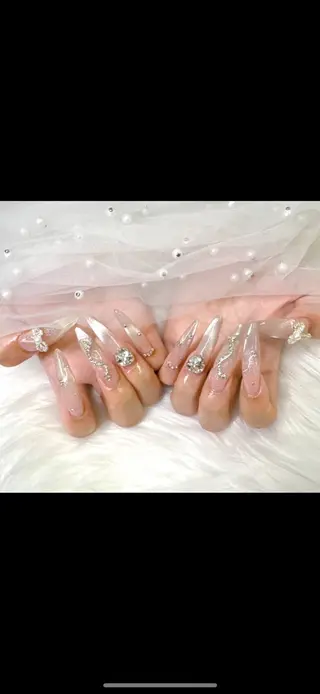 ネイル クイーンズネイル銀座所属・Queeens nailのネイルデザイン