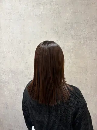 ミディアム 下山 萌華のヘアスタイル