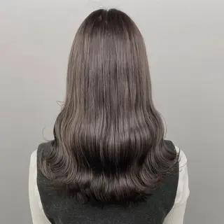 ロング グレージュ 透明感 ブリーチなし田島晃汰のヘアスタイル