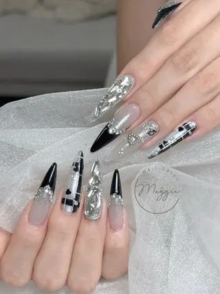 ネイル Maggie Nail🦩のネイルデザイン