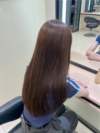 ロング カラー ひなの🫧ベージュ系 艶カラーのヘアスタイル