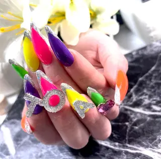 ネイル BINERVA所属・BINERVA nail salonのネイルデザイン