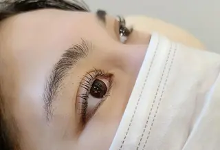 マツエク・マツパ 関口 友菜のヘアスタイル