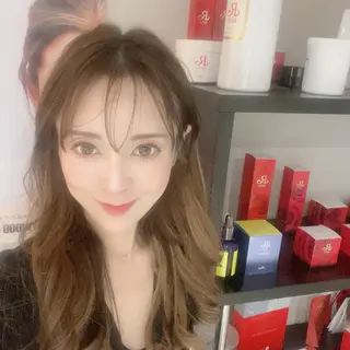 ハーブピーリング/韓国肌管理/フェイシャル/毛穴洗浄/眉毛/顔脱毛【糸脱毛専門】rev所属・ハーブピーリング🌹 毛穴洗浄❤️眉waxのエステ・リラクイメージ