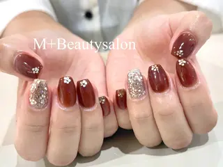 ネイル M+  Beauty Salonのネイルデザイン