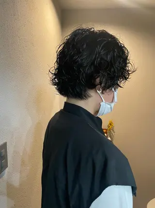 ショート カラー パーマ メンズ 吉田一輝 外国人パーマのヘアスタイル