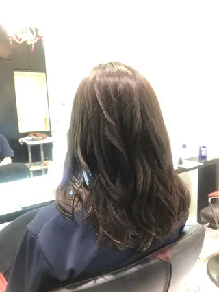 ロング 山本 かおりのヘアスタイル