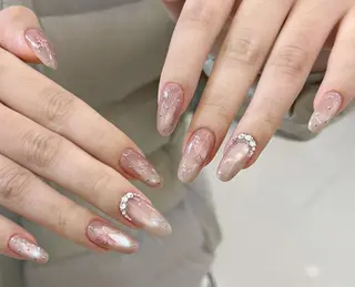 ネイル エリ🫧 nail池袋東口のネイルデザイン