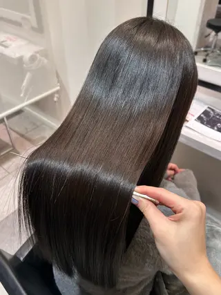 ロング カラー 中原 優美のヘアスタイル