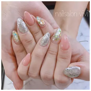 ネイル ＶＩＶＩ nailsalonのネイルデザイン