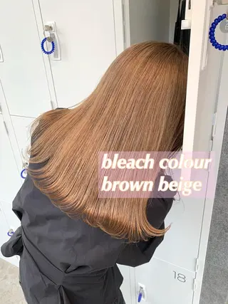 セミロング カラー Kana 🍋 ハイトーン【高円寺】のヘアスタイル