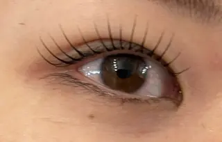 マツエク・マツパ ホワイトアイ蒲田店所属・maya kのマツエク・マツパデザイン