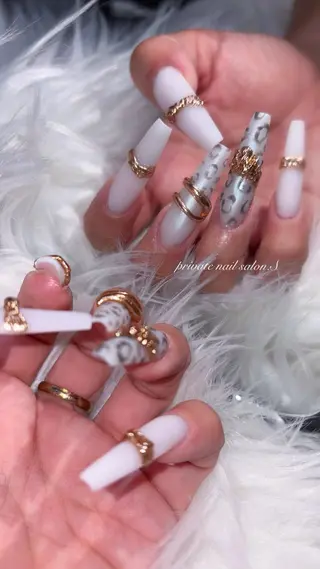 ネイル 関山 志乃のネイルデザイン