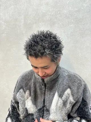 ショート カラー regalo 森重ユウのヘアスタイル