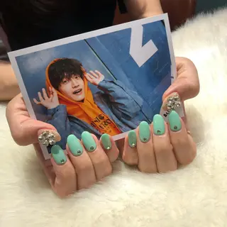 ネイル Nes.Nail所属・Miyagi Asamiのネイルデザイン