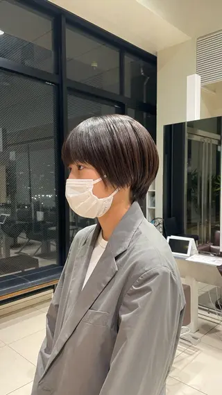 ショート 小池 夏生のヘアスタイル