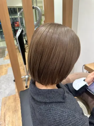 ミディアム 透明感イルミナカラー ／寒色/MOMOKAのヘアスタイル