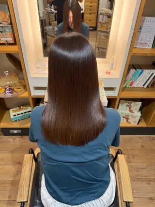 セミロング afloatkobe所属・美髪/髪質改善 川口凌弥のヘアスタイル