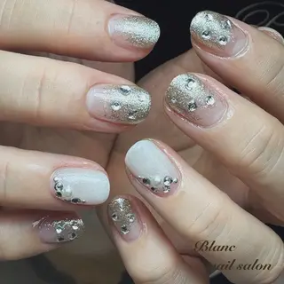 ネイル Blanc ブランのネイルデザイン