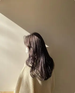 カラー NIYONAIR 濱田芽衣のヘアスタイル